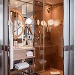 Le Cinq Codet Hotel