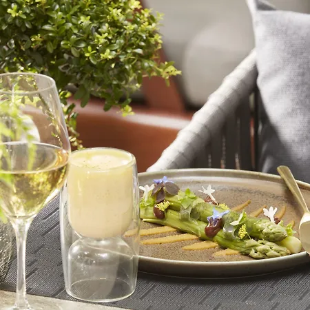 ル サンク コデ パリ