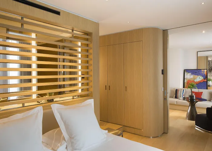 Le Cinq Codet 5*