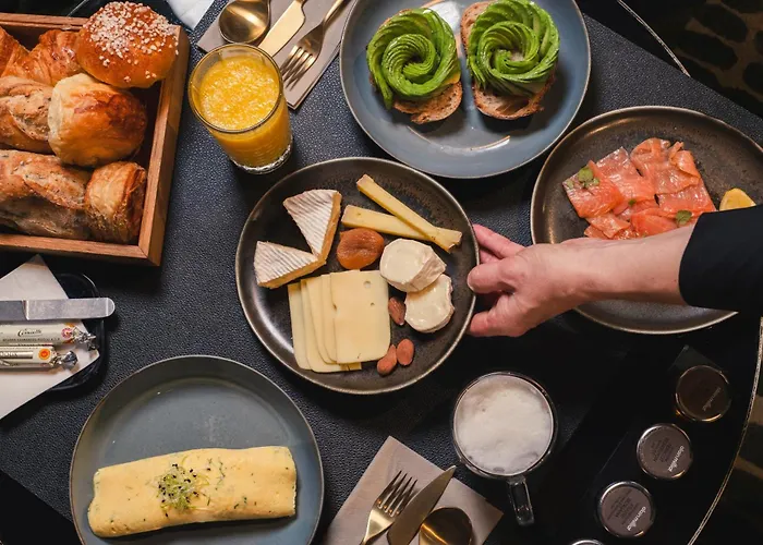 Le Cinq Codet 5* Париж