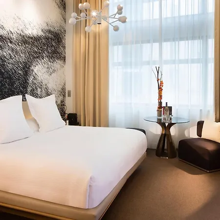 Le Cinq Codet Hotel