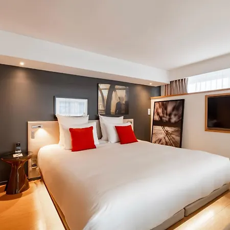 Le Cinq Codet Hotel 5*