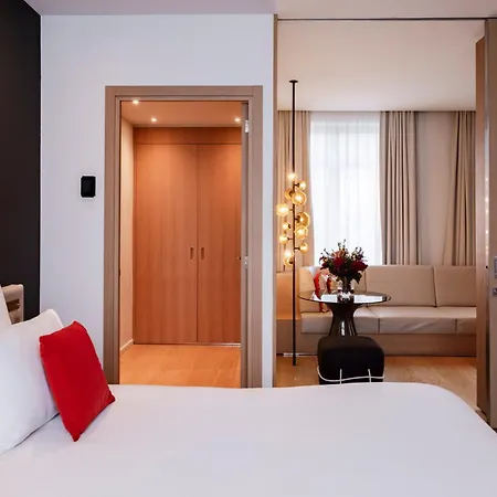Le Cinq Codet 5* Paryż