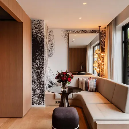 Le Cinq Codet Hotel Paris