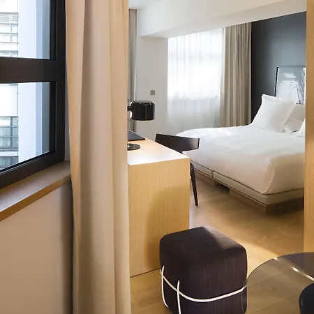 Le Cinq Codet Hotel 5*