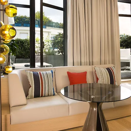 Hotell Le Cinq Codet 5*