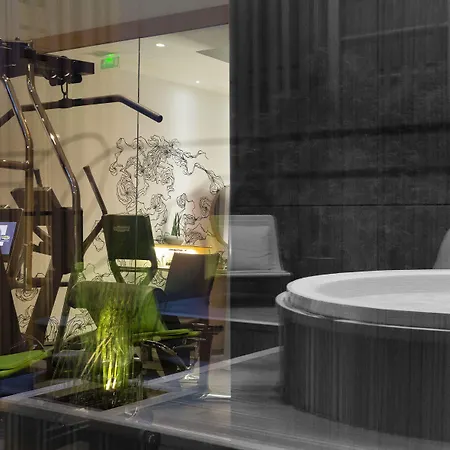 Le Cinq Codet 5* Paris