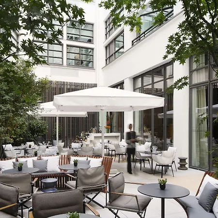 Le Cinq Codet Hotell