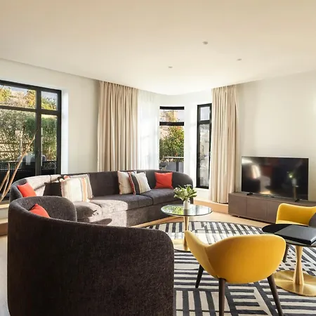 Hotel Le Cinq Codet 5*