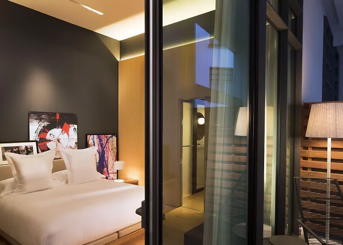 Le Cinq Codet Hotel 5*