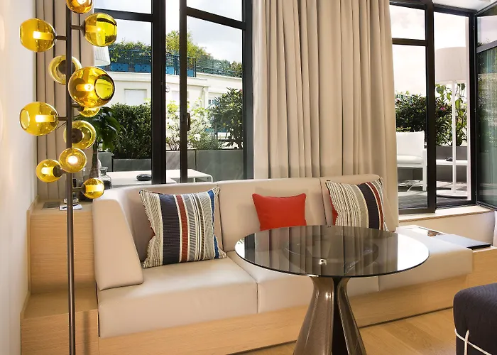 Hotel Le Cinq Codet 5*