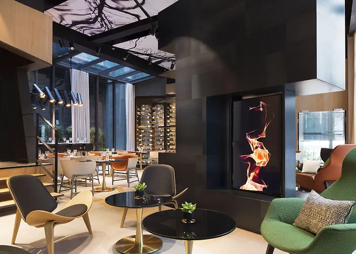 Le Cinq Codet Hotel 5*