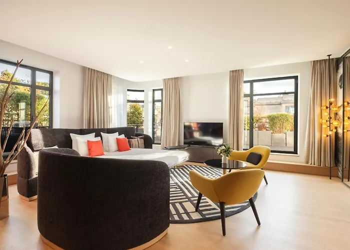 Hotel Le Cinq Codet Paris