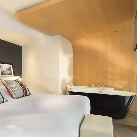 Hotell Le Cinq Codet 5*