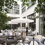 Le Cinq Codet Hotel