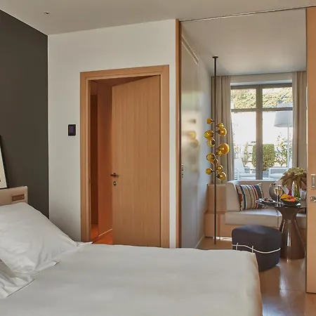 Le Cinq Codet Hotel