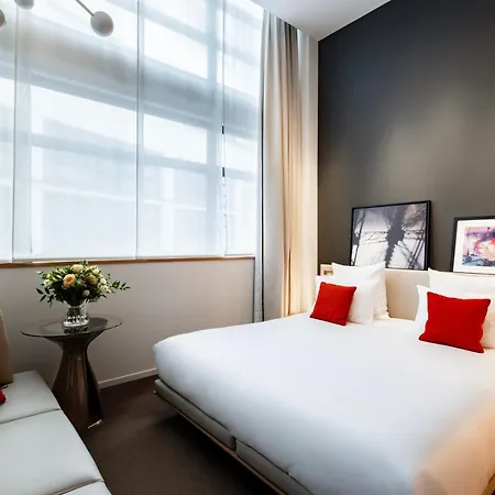 Le Cinq Codet Hotel 5*